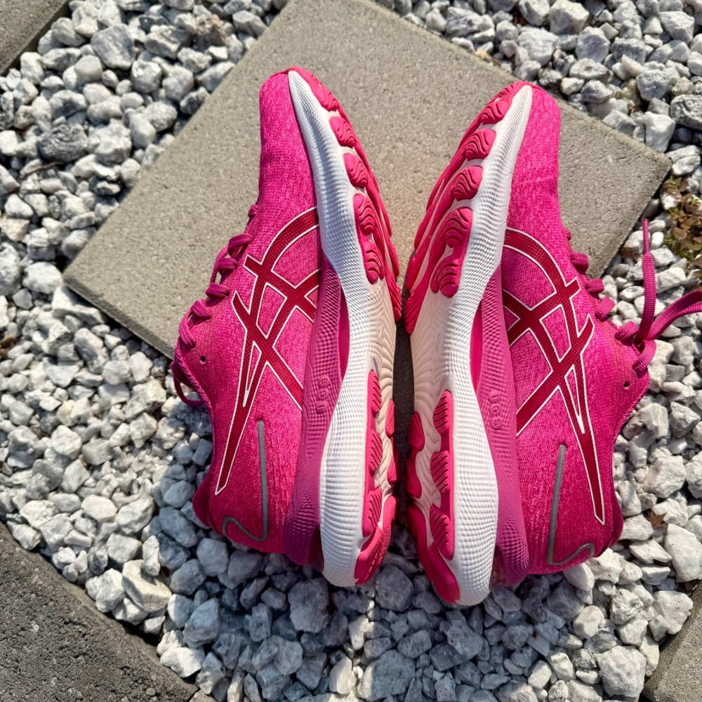 ASICS Gel-Nimbus 24 Womens Size 9 Running Shoes Fuchsia Red Athletic Trainers - Picture 10 of 15